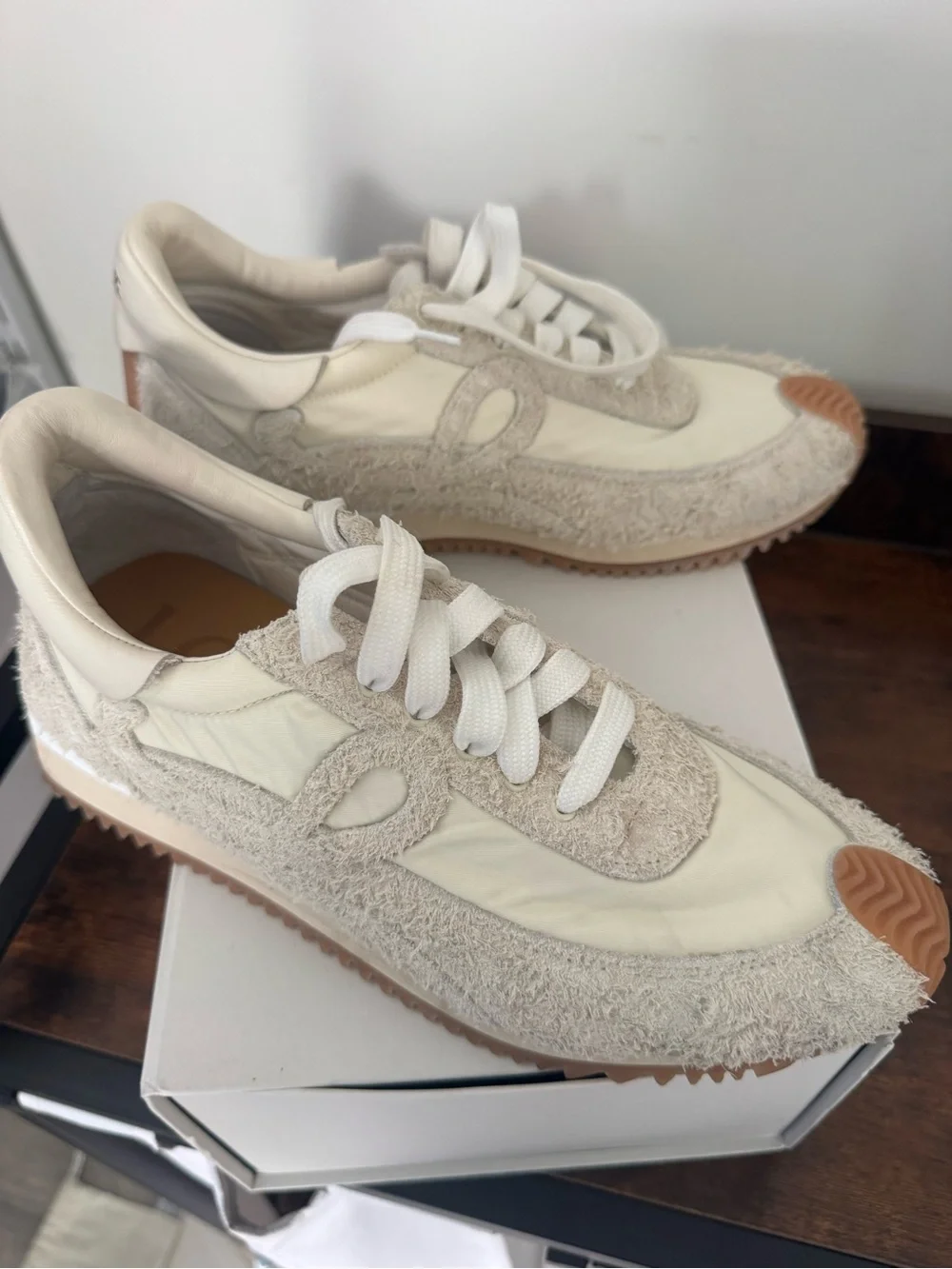 AUTHENTIC: Loewe Cream and White Low-Top Sneakers